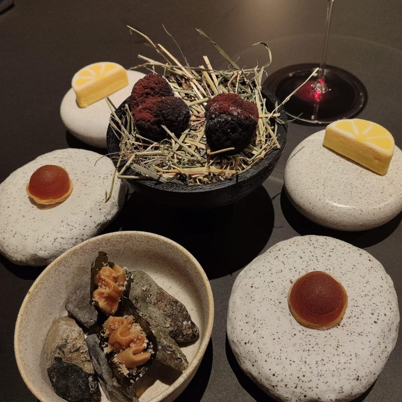 Los postres del menú degustación largo de Savage.