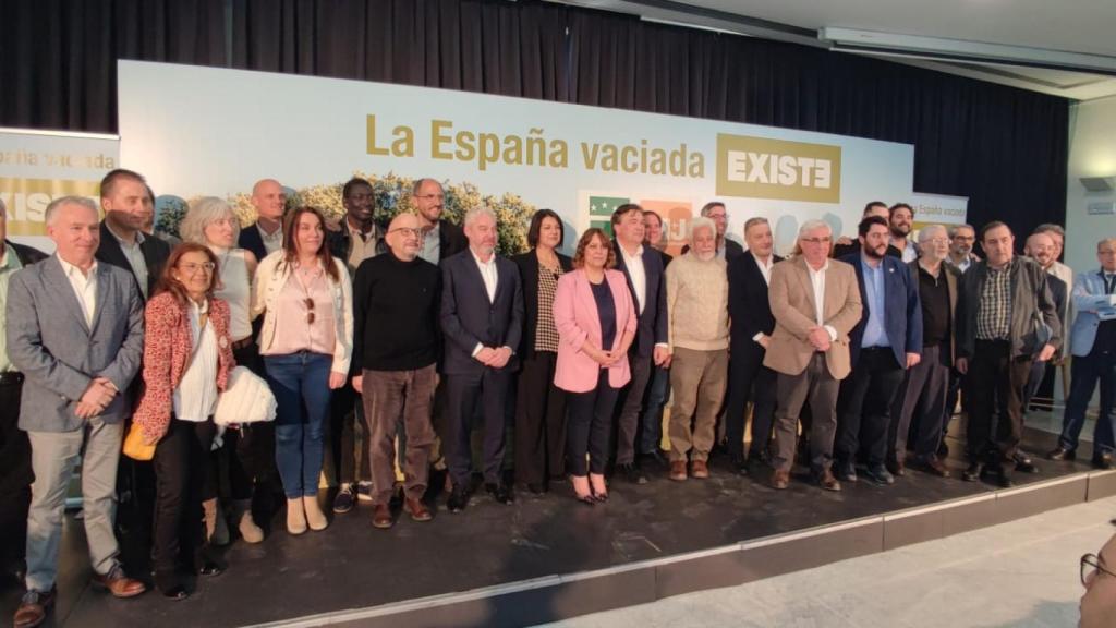 Foto de familia de la Coalición Existe