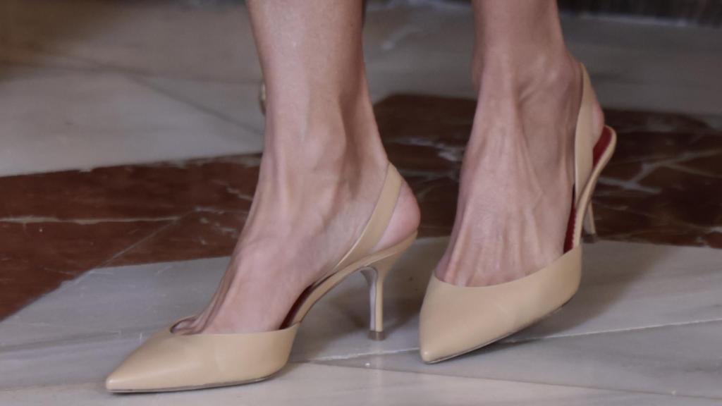 Detalle de los zapatos de la Reina.