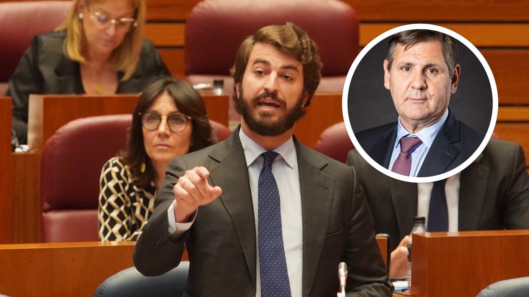 Gallardo junto a la imagen del procurador Carrera Noriega