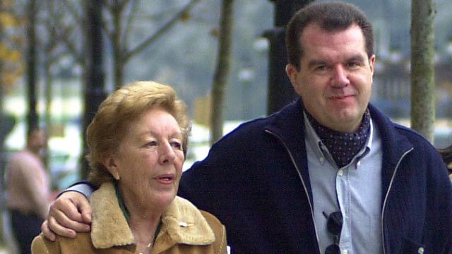 Jesús Ortiz y su madre, Menchu Álvarez del Valle, en una imagen de archivo.