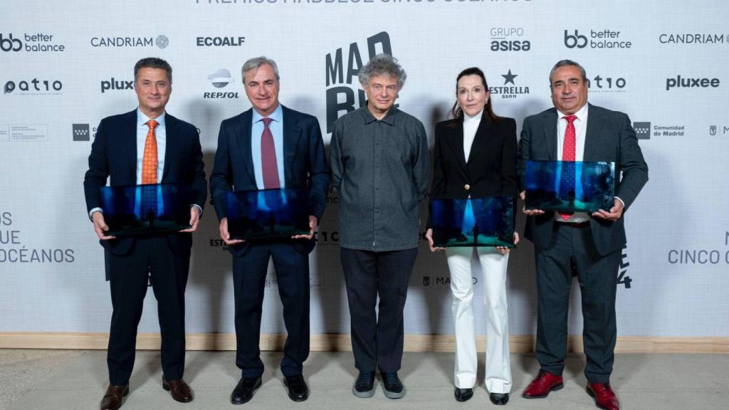 Los galardonados en los IV Premios MadBlue Cinco Océanos.