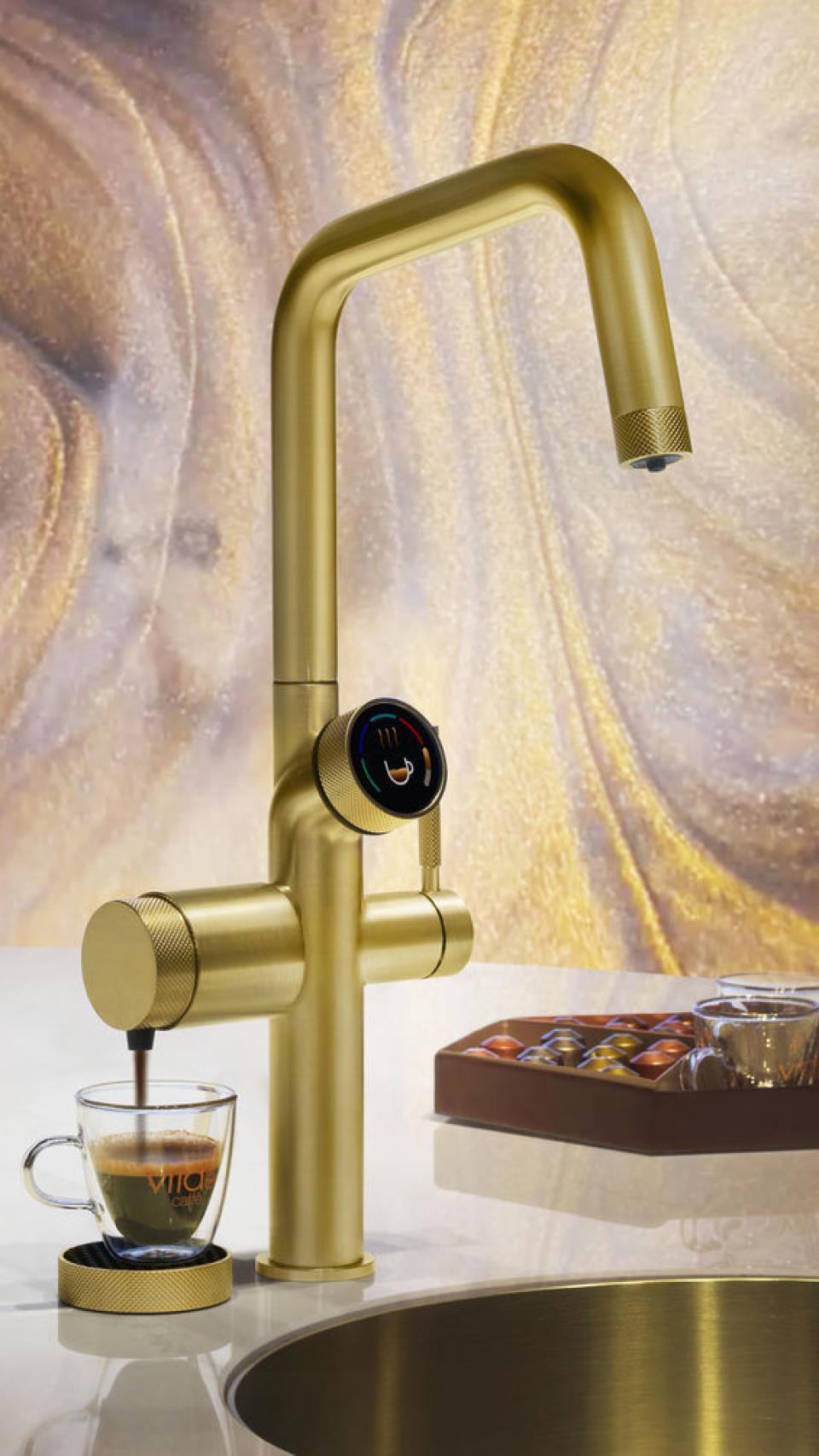 Grifo Gessi Vita produciendo café