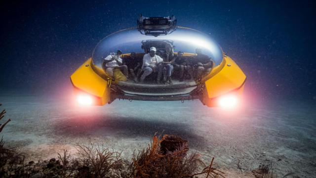 Ilustración del Scenic Neptune II en el fondo marino