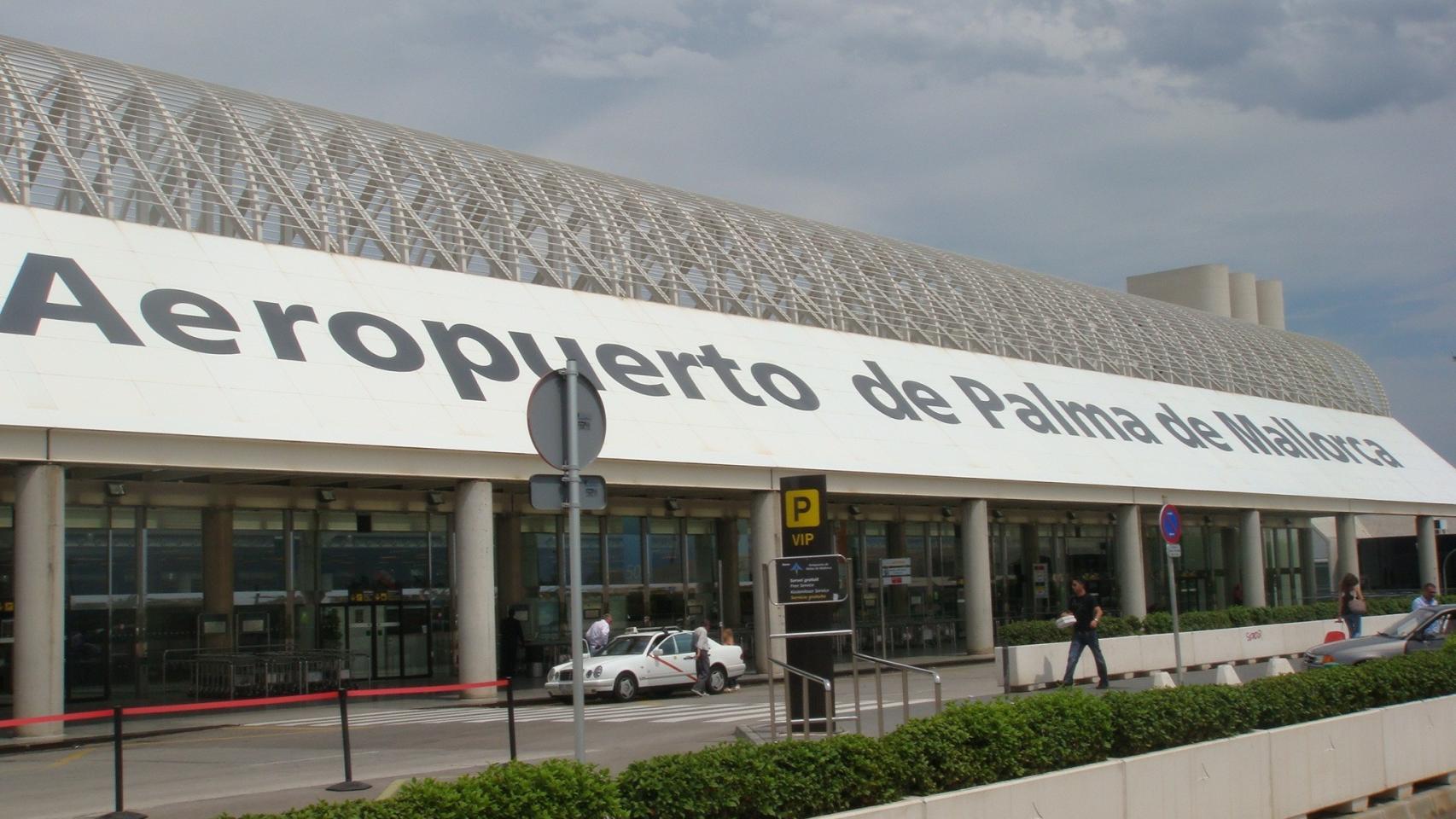 Cartel del aeropuerto de Palma.