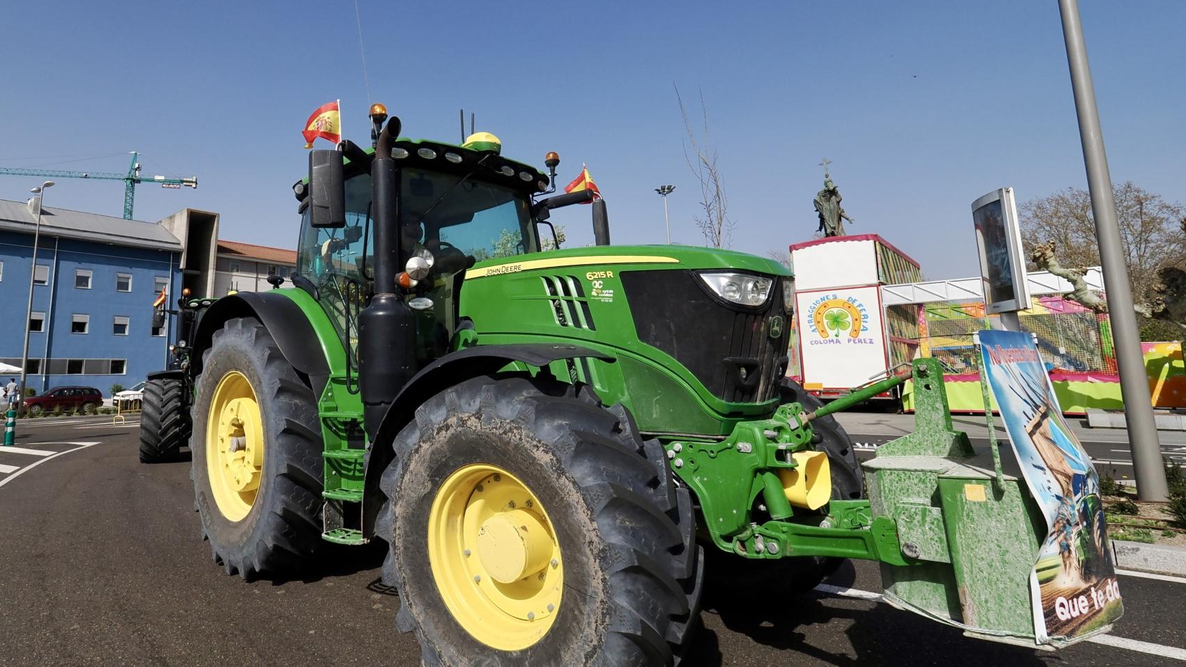 Imagen de archivo de un tractor.