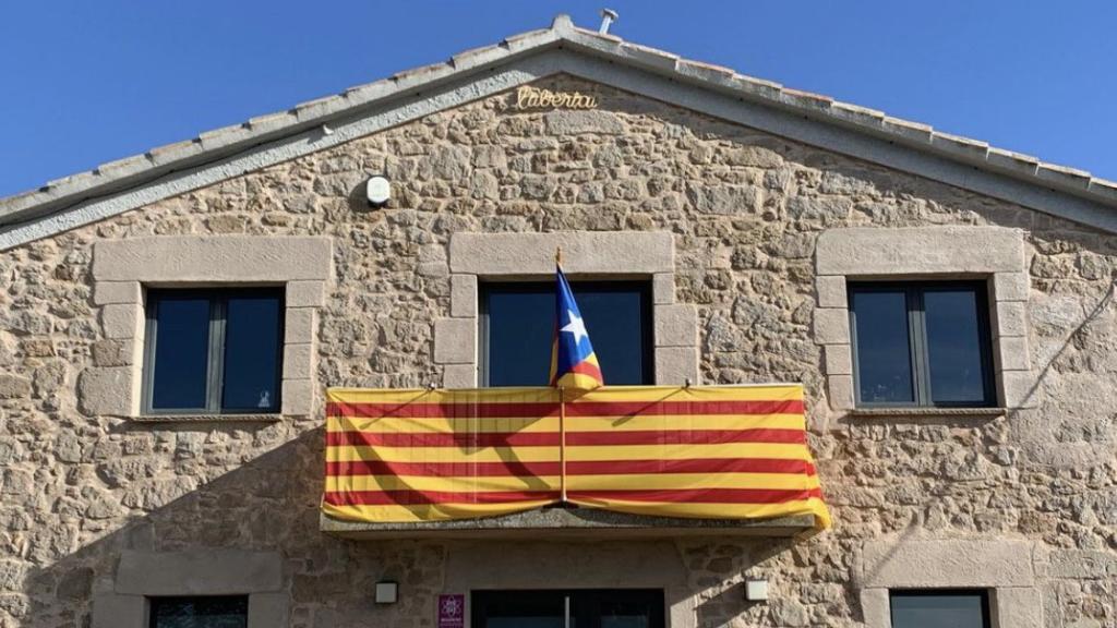 La fachada del Ayuntamiento el pasado 23 de abril.