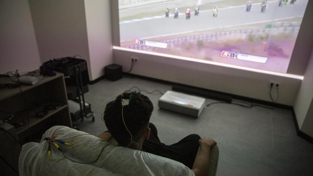 Alberto, en la fase dos del entrenamiento con neurofeedback.