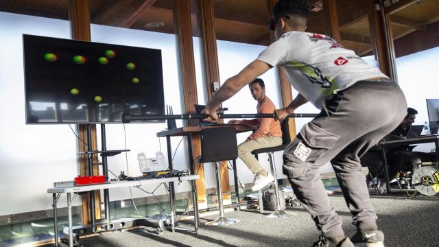 Alberto, con José Adán,  durante una de las sesiones de alto rendimiento basado en el neurofeedback.