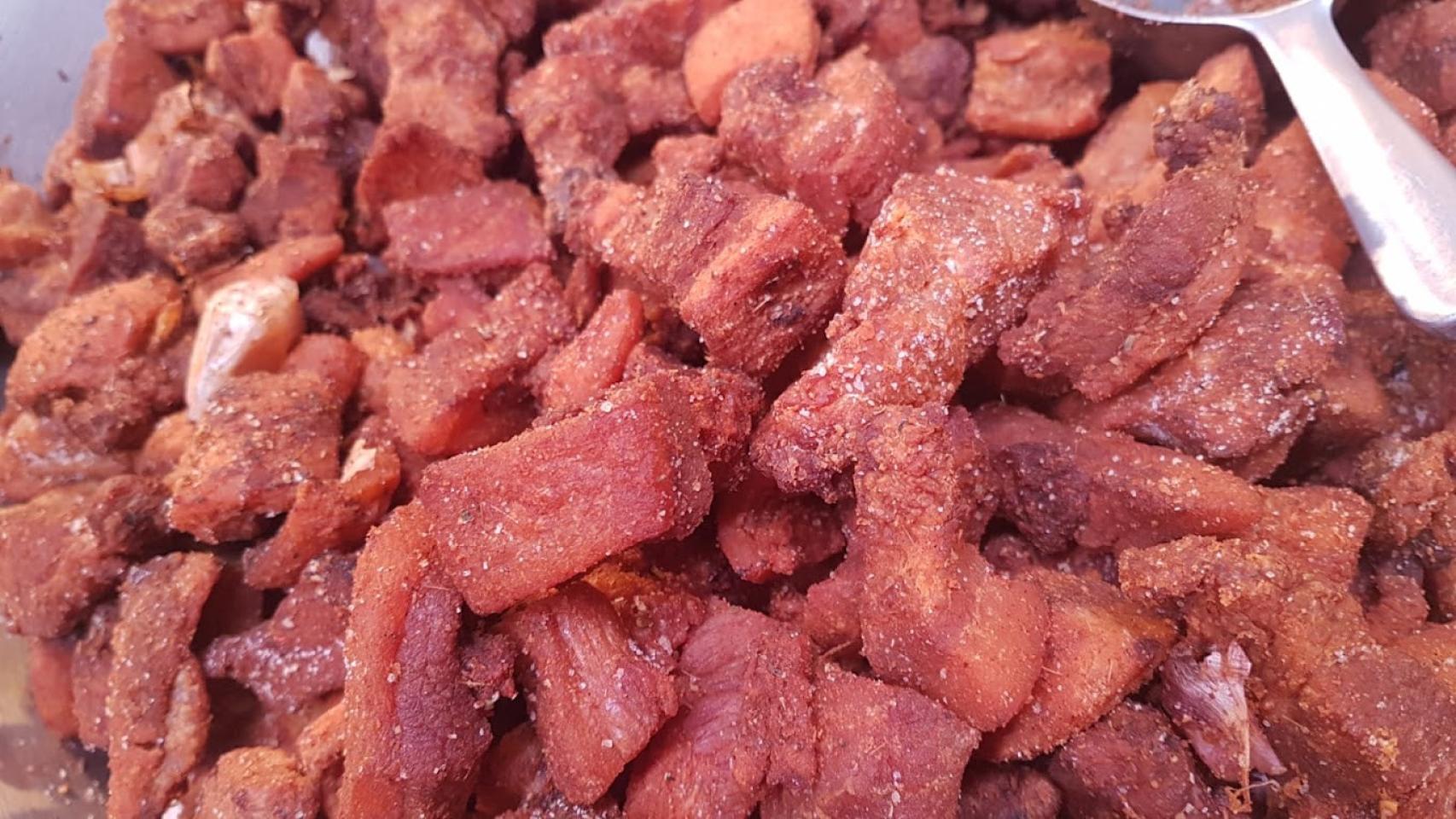 Los chicharrones de la carnicería Roiz.