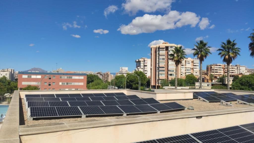 Castellón y Valencia doblan las peticiones de Alicante de autoconsumo eléctrico, en la imagen en la capital.