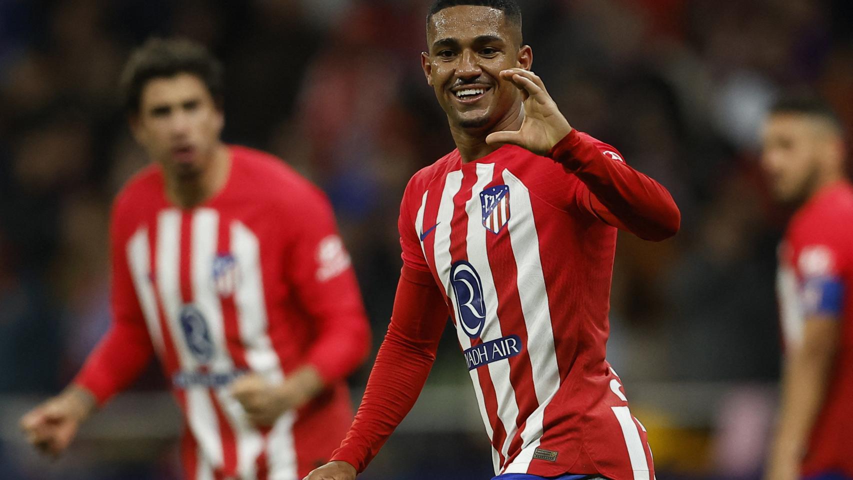 Samu Lino celebra en el partido ante el Athletic.
