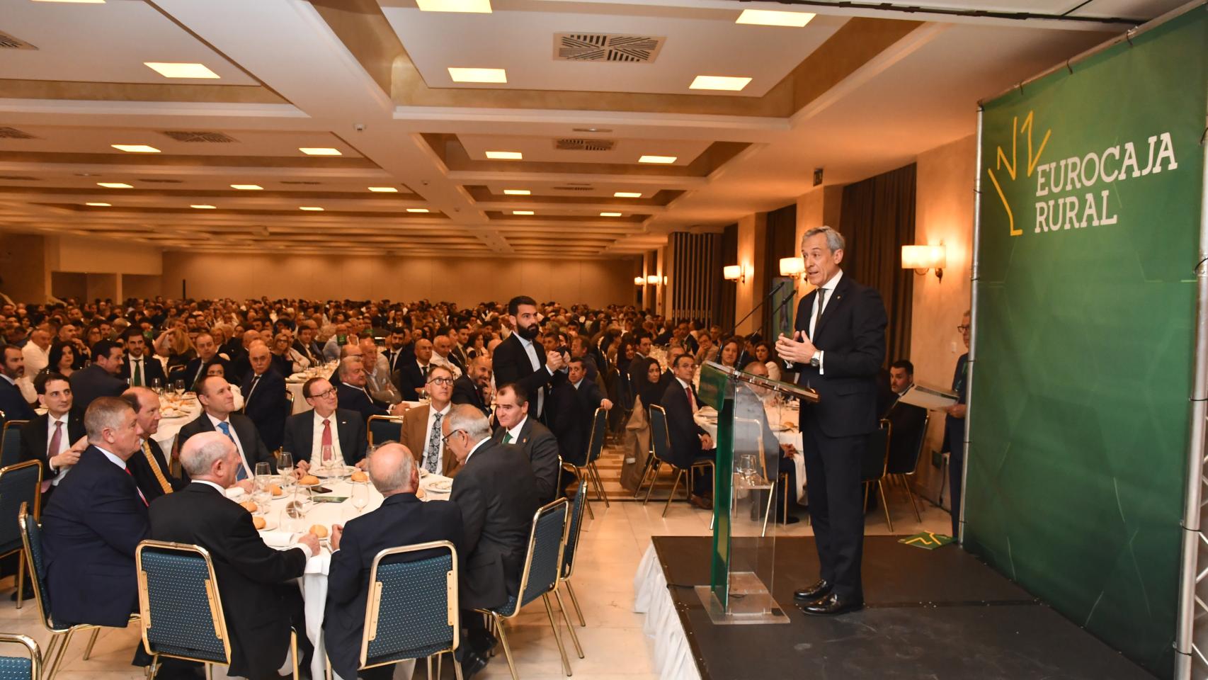 Tradicional cena de hermandad de Eurocaja Rural.