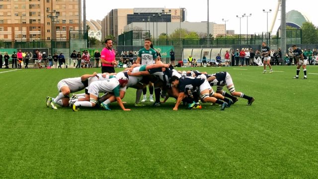 El Huesitos La Vila se impone al Valencia.
