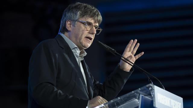 Carles Puigdemont, durante el mitin celebrado este domingo en la población francesa de Argelès-sur-Mer.