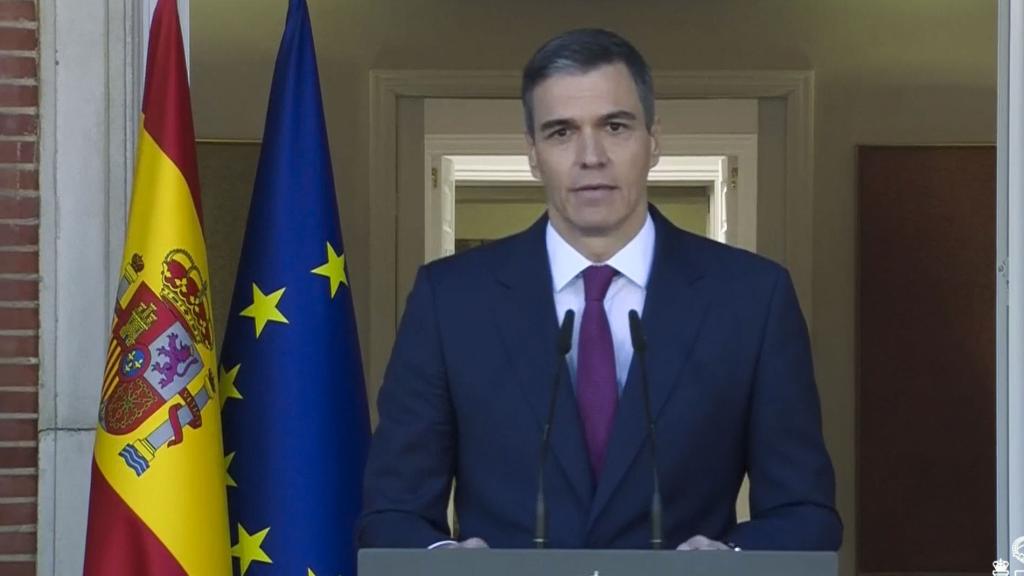 El presidente del Gobierno, Pedro Sánchez, este lunes en la Moncloa.