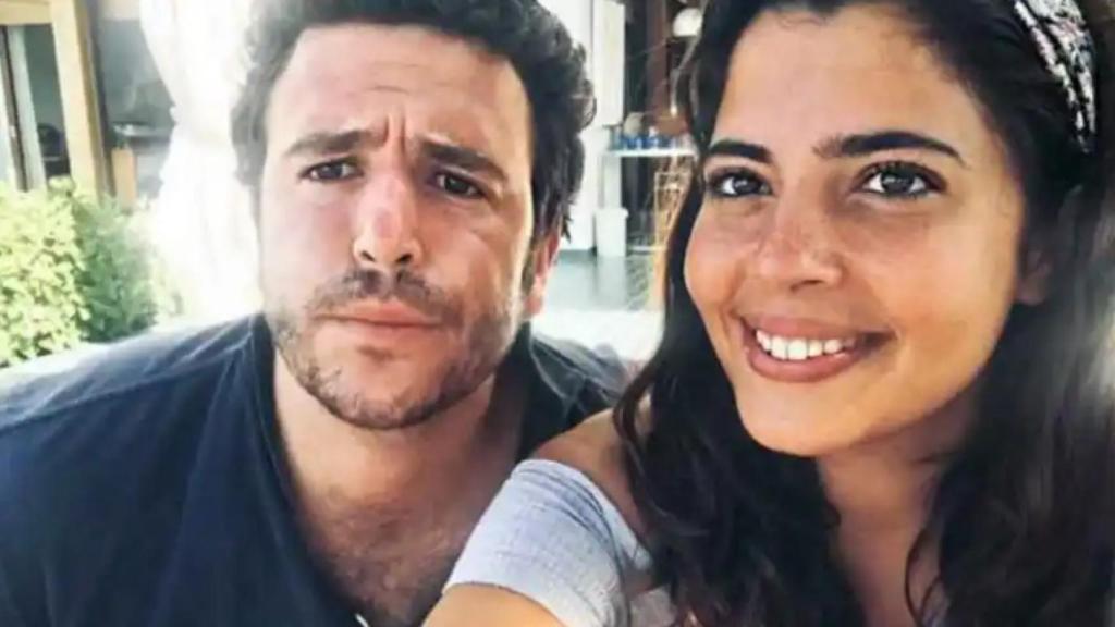 Marta García-Obregón Vázquez junto a su primo, Aless, en una imagen de sus redes.