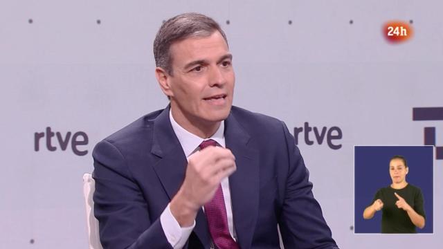 El presidente del Gobierno, Pedro Sánchez, durante la entrevista que ha concedido a TVE.