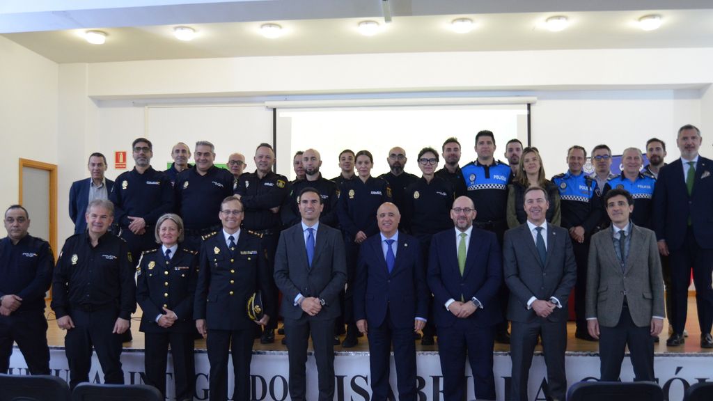 Iberdrola enseña a fuerzas y cuerpos de seguridad de Medina del Campo cómo actuar en situaciones de riesgo en instalaciones eléctricas