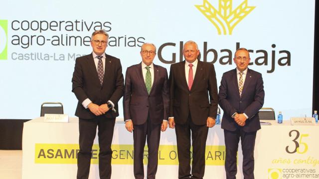 Firma del último convenio entre Globalcaja y Cooperativas Agro-alimentarias.