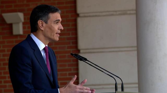 El presidente del Gobierno, Pedro Sánchez, durante su comparecencia este lunes en la Moncloa.