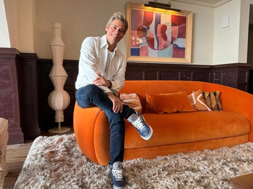 Carlos Baute durante la entrevista en el hotel Only Sevilla.