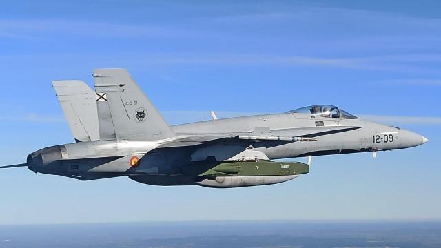 Caza F-18