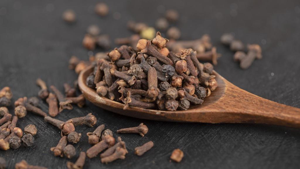 Clavo.