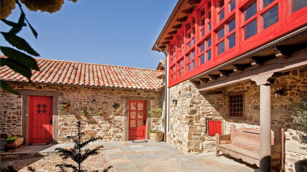 Patio del Hotel Rural Via Avis