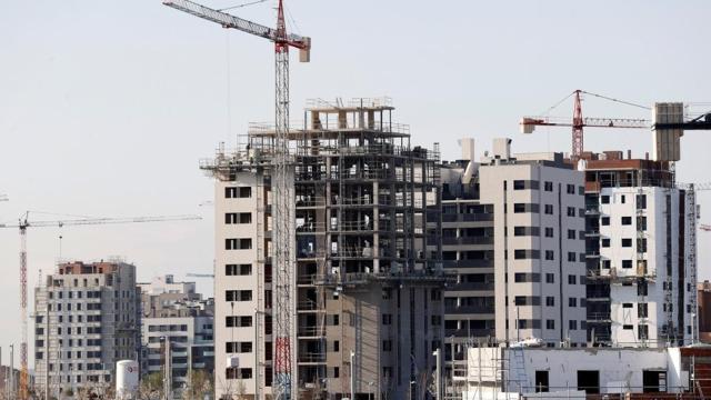 Imagen de archivo de unas viviendas en construcción.