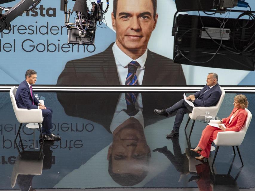 Pedro Sánchez durante una entrevista en La 1.