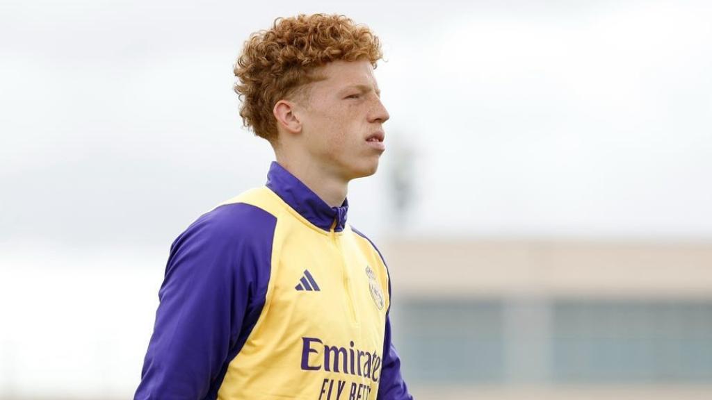 Jeremy de León, en un entrenamiento con el Real Madrid