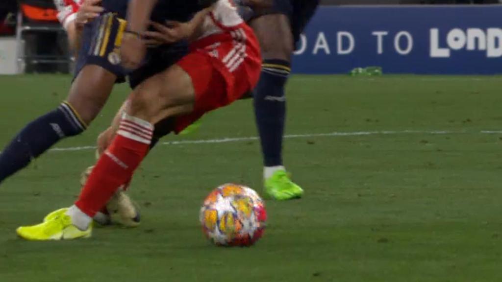 Penalti sobre Rodrygo