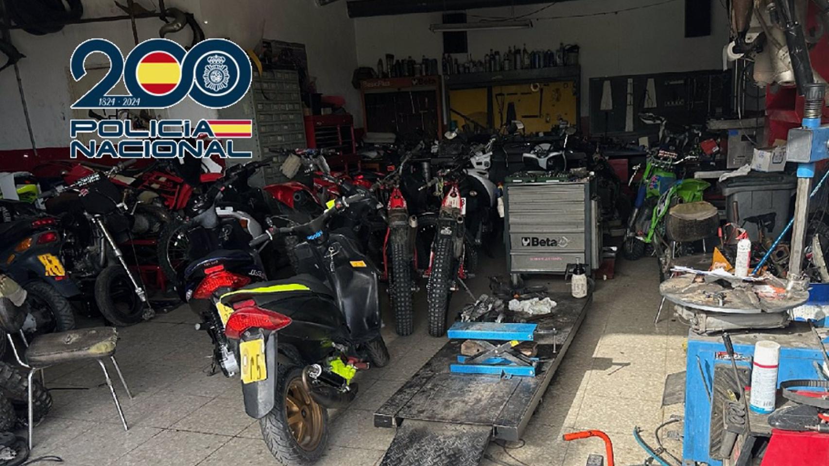 Imagen del taller clandestino situado en Alhaurín el Grande (Málaga).