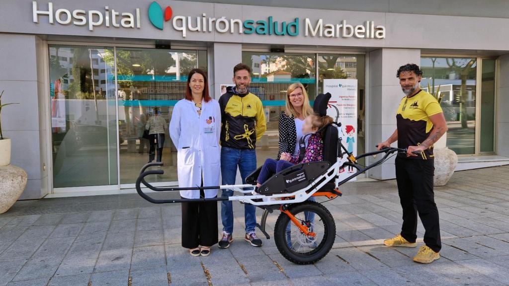 La presentación de la silla adaptada para ir por montaña.