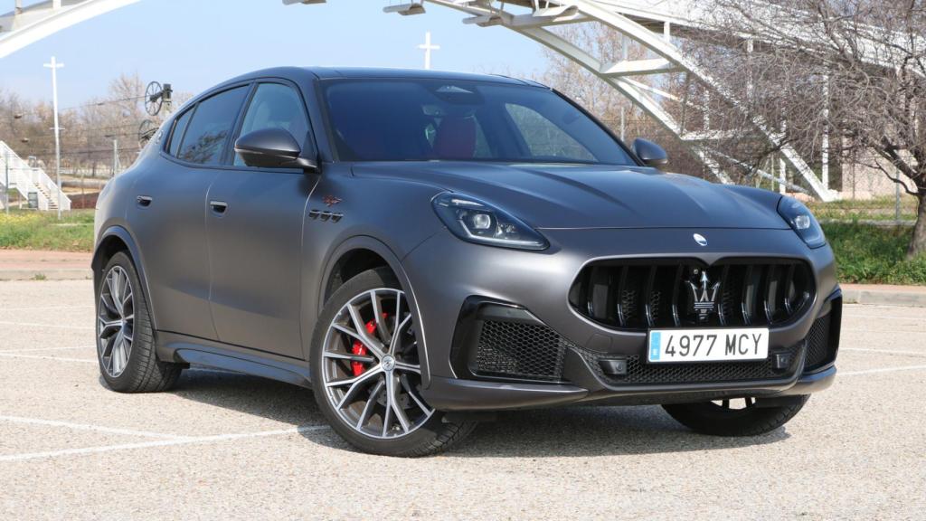Este es el Maserati Grecale Trofeo, un SUV de gasolina de 530 CV.