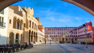 Este es el emblemático bar que ha conquistado a viajeros de todo el mundo desde 1827 en Badajoz