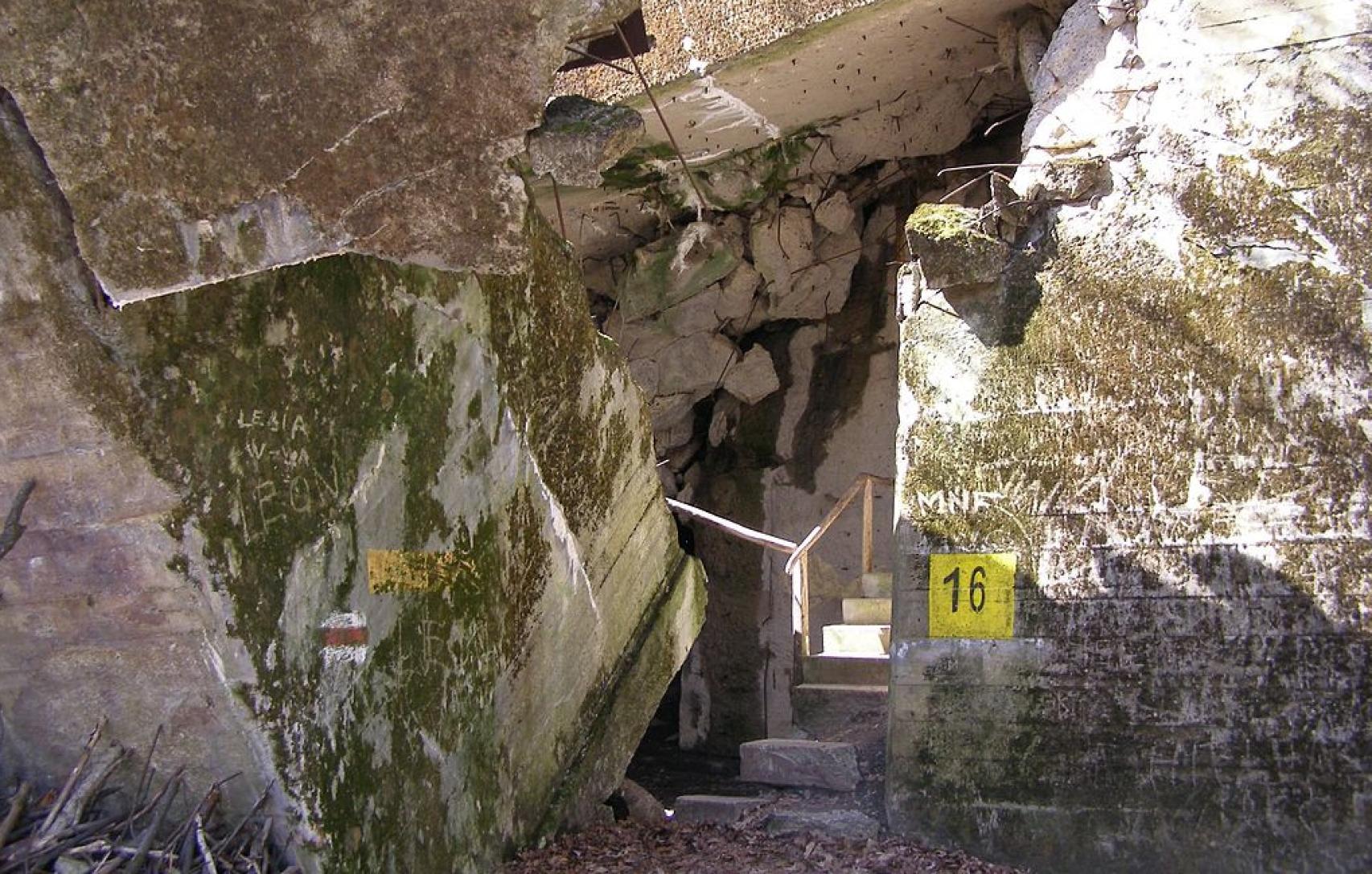 Entrada al búnker de Göring en el Wolfsschanze.