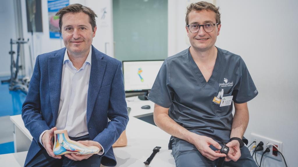 Víctor Alfaro (i) y Javier Alfaro (d), directores de Podoactiva, cuentan con 38 clínicas y 170 unidades hospitalarias distribuidas por España, México, Reino Unido, Andorra e Italia; en unos años quieren dar el salto al deporte de élite en Estados Unidos.