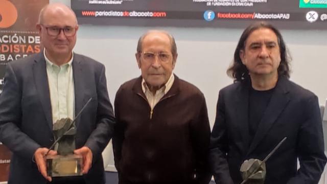 Agustín Lozano, en el centro, el pasado 20 de abril.