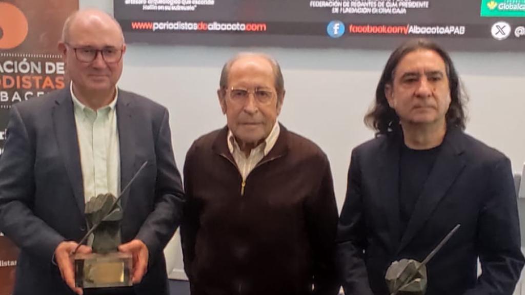 Agustín Lozano, en el centro, el pasado 20 de abril.
