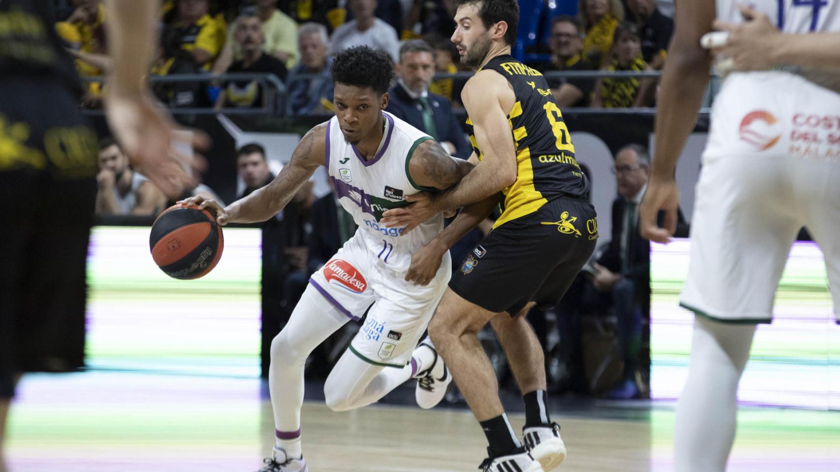 87-86: Unicaja pierde la batalla y el liderato