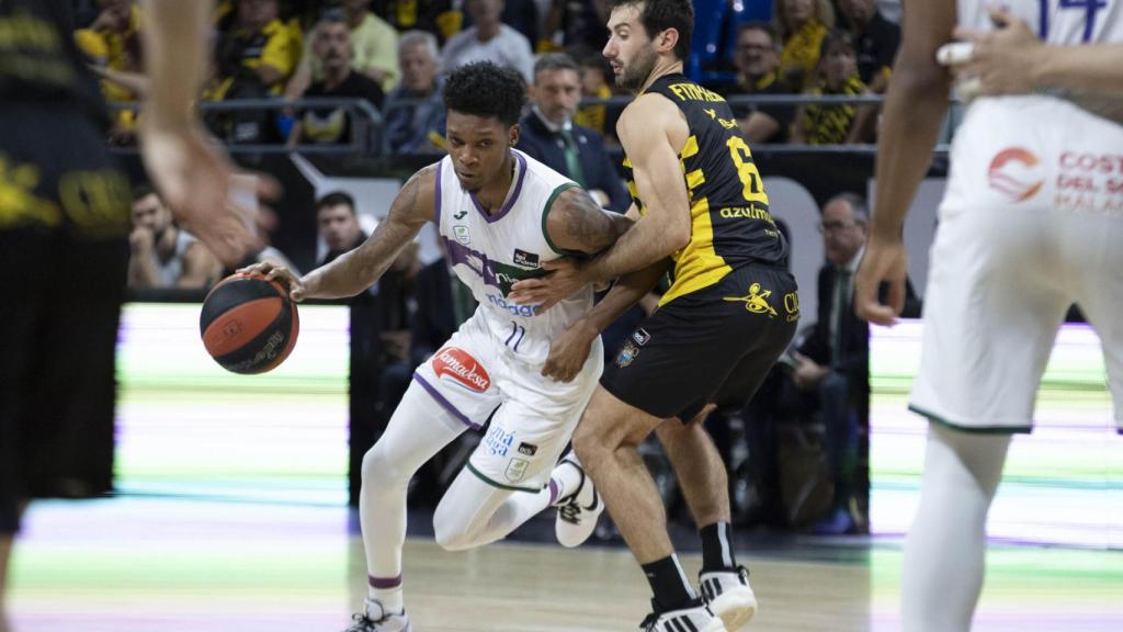 87-86: Unicaja pierde la batalla y el liderato