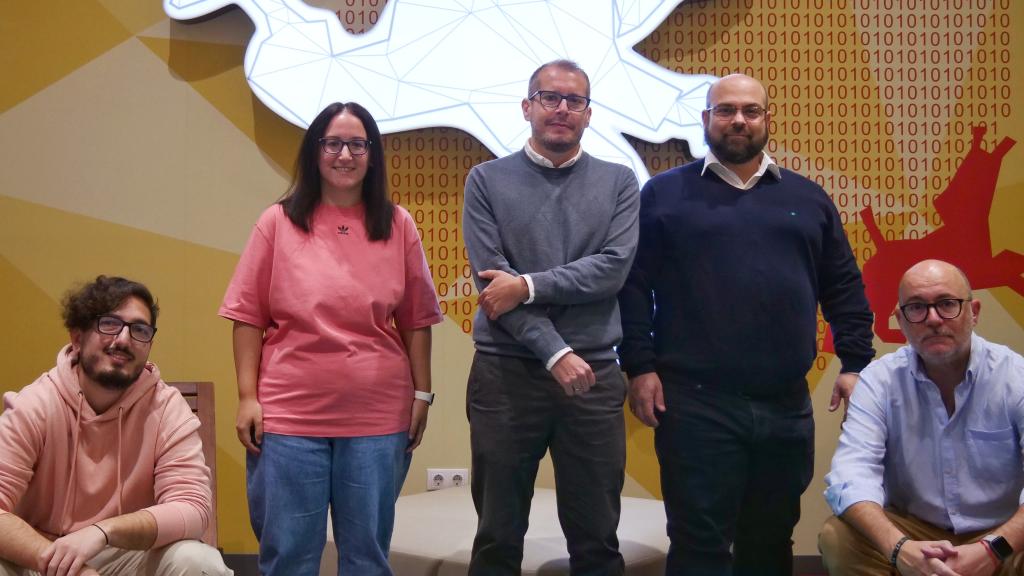 Una imagen de equipo de Novelingo.
