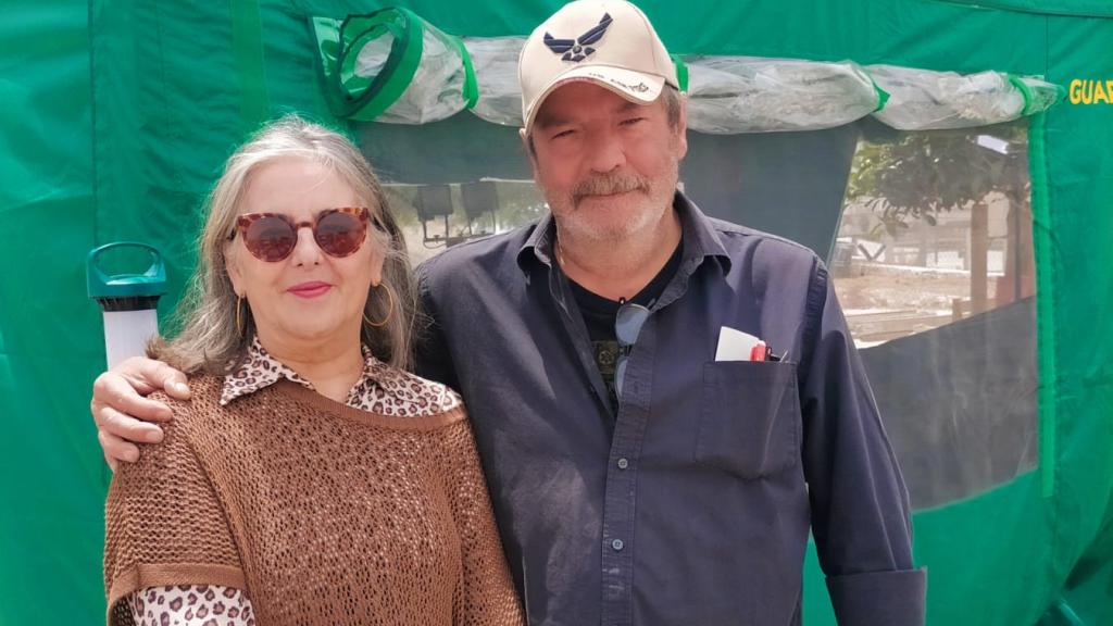 La pintora Verónica Álvarez con el director Enrique Urbizu