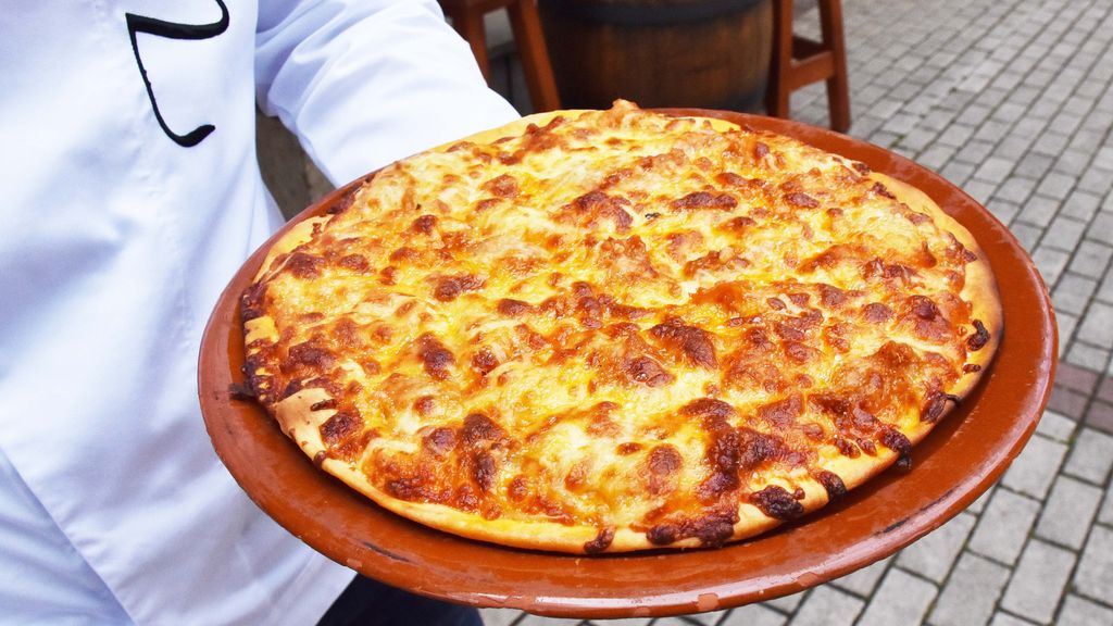 La sabrosa pizza de callos del Restaurante Pizzería Ubi