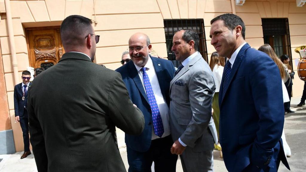 José Luis Martínez Guijarro durante su visita a Villares del Saz.
