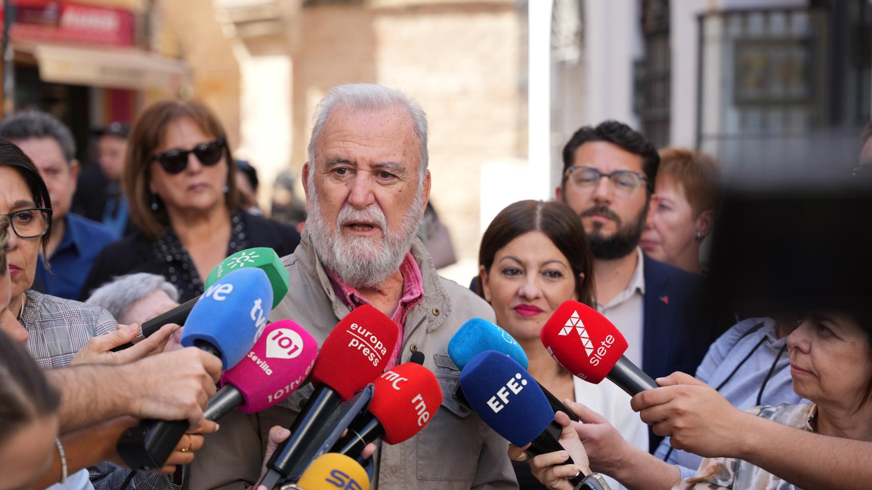 Antonio Rodrigo Torrijos, este viernes en Sevilla en la presentación de la candidatura de Sira Rego.