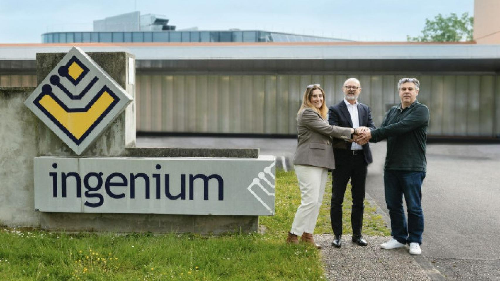 Ana Perez Otero, socia fundadora de Ingenium Sa; Edoardo Barzasi, CEO Comelit y Pedro Coto Pazos, socio fundador de Ingenium Sa