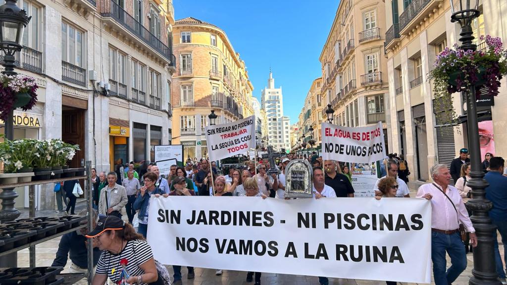 La concentración de empresarios de Málaga de este viernes.